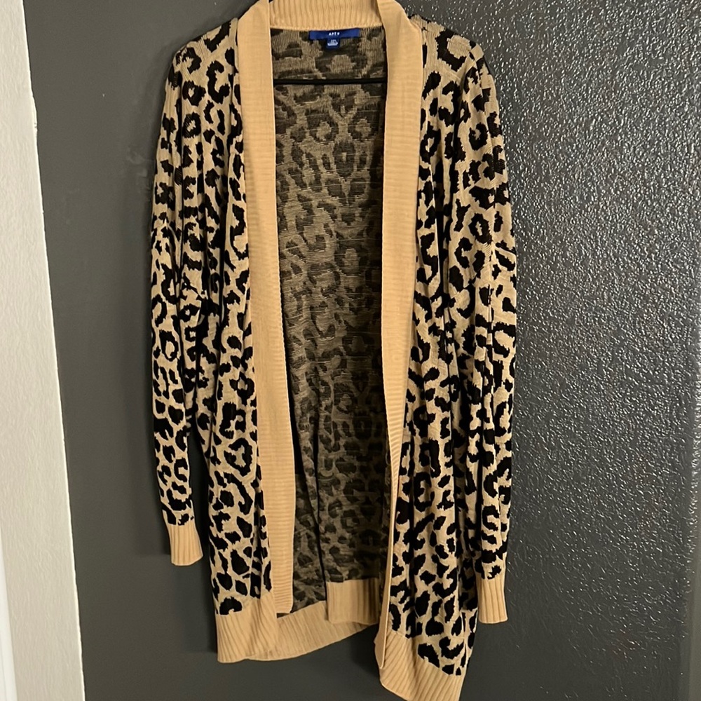 Lightweight cardigan